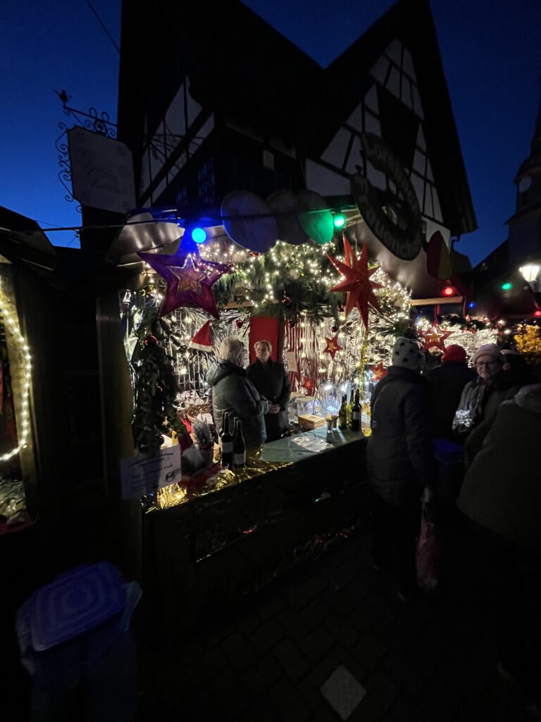 Unsere Bude auf dem Lorsbacher Weihnachtsmarkt am 30 .11.2024 auf dem Zimmerplatz