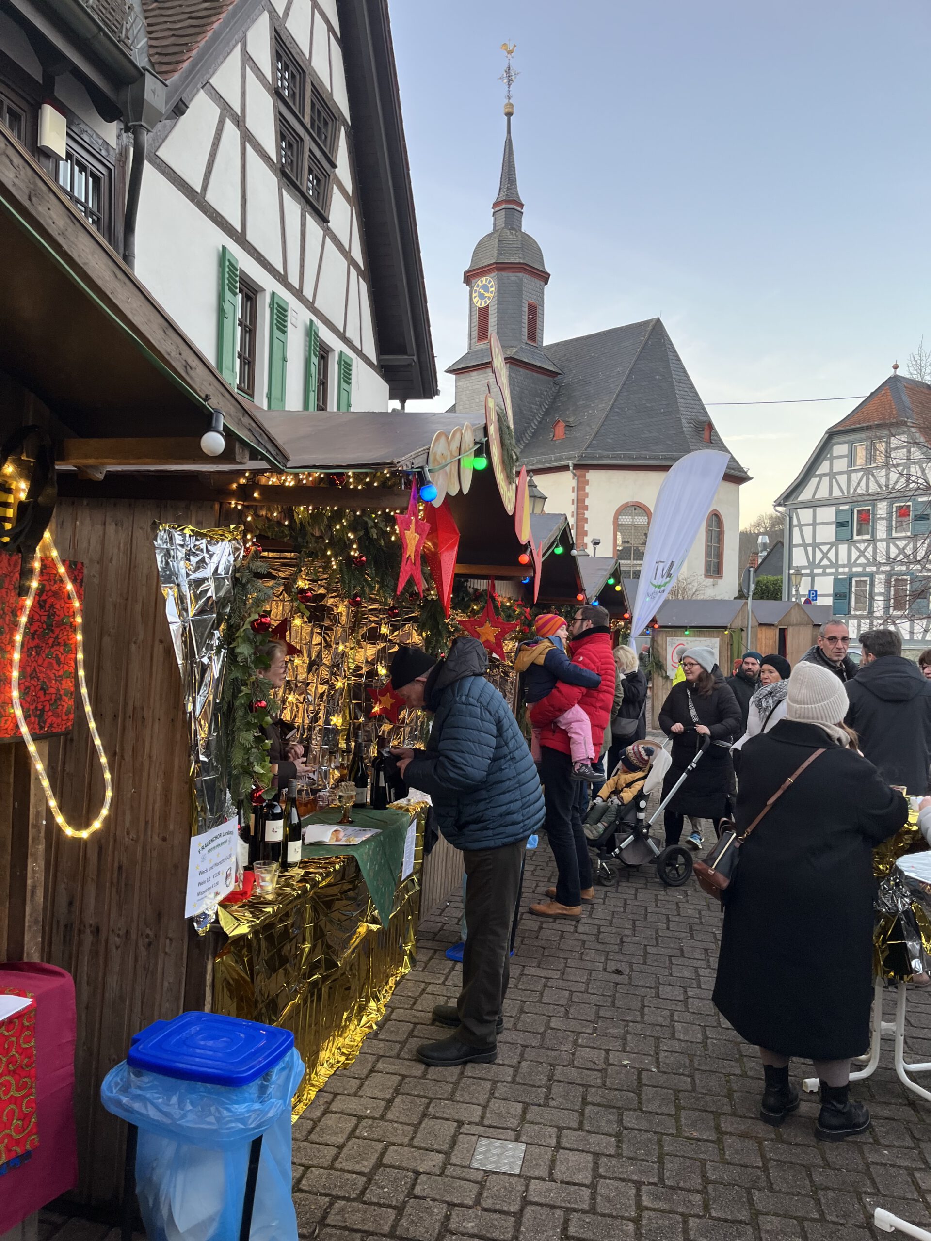 Unsere Bude auf dem Lorsbacher Weihnachtsmarkt am 30 .11.2024 auf dem Zimmerplatz