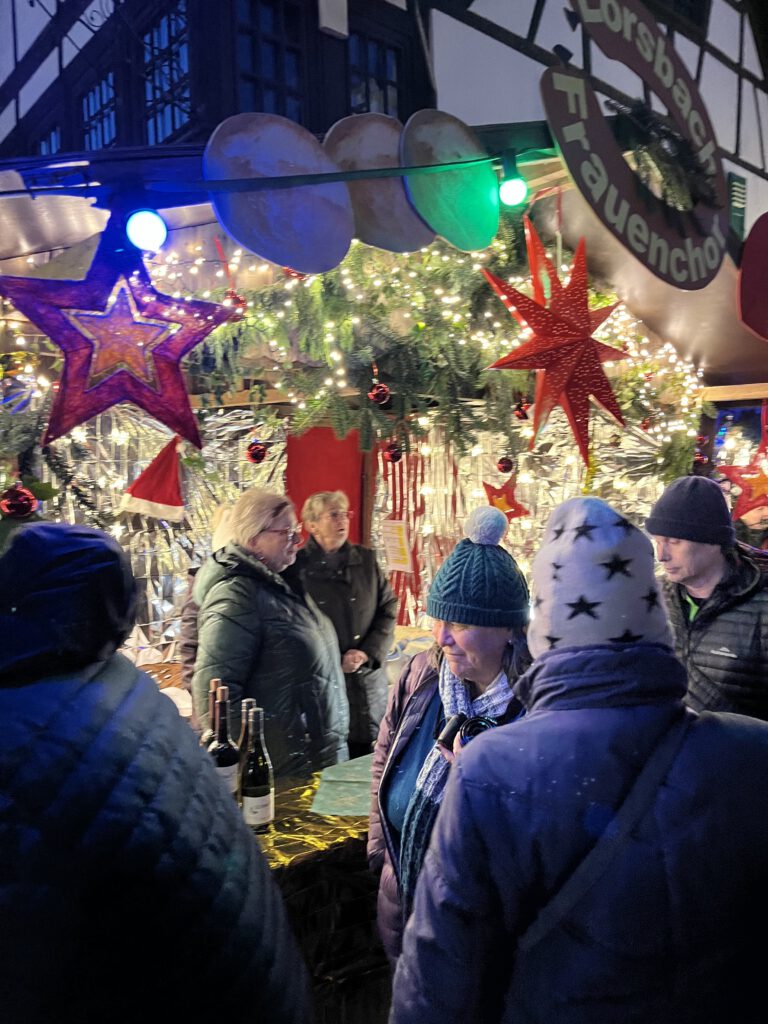 Unsere Bude auf dem Lorsbacher Weihnachtsmarkt am 30 .11.2024 auf dem Zimmerplatz
